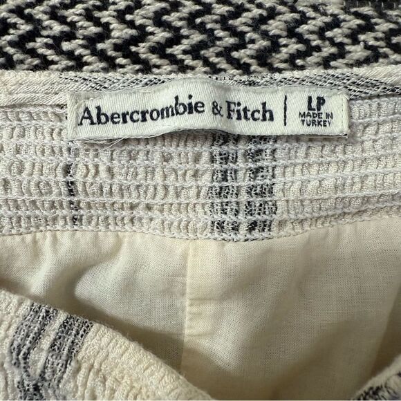 Abercrombie & Fitch Ivory & Black Wide-Flowy Crinkle Cotton Dress - Picture 5 of 10